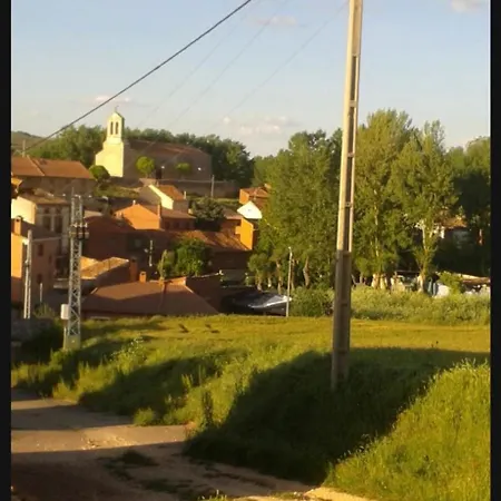 Шале Eclipse Total 2026 Casa Rural, Vistas Panoramicas Ruyales del Agua